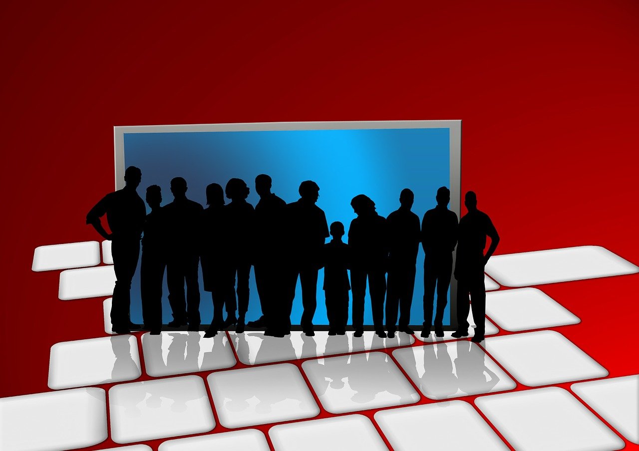 邱毅最新觀點(diǎn)，經(jīng)濟(jì)、政治與社會的新思考解析