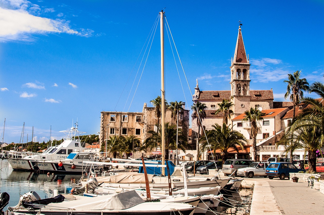 歐洲冠軍聯(lián)賽最新賽況，激烈角逐，豪門爭(zhēng)霸之戰(zhàn)啟幕！