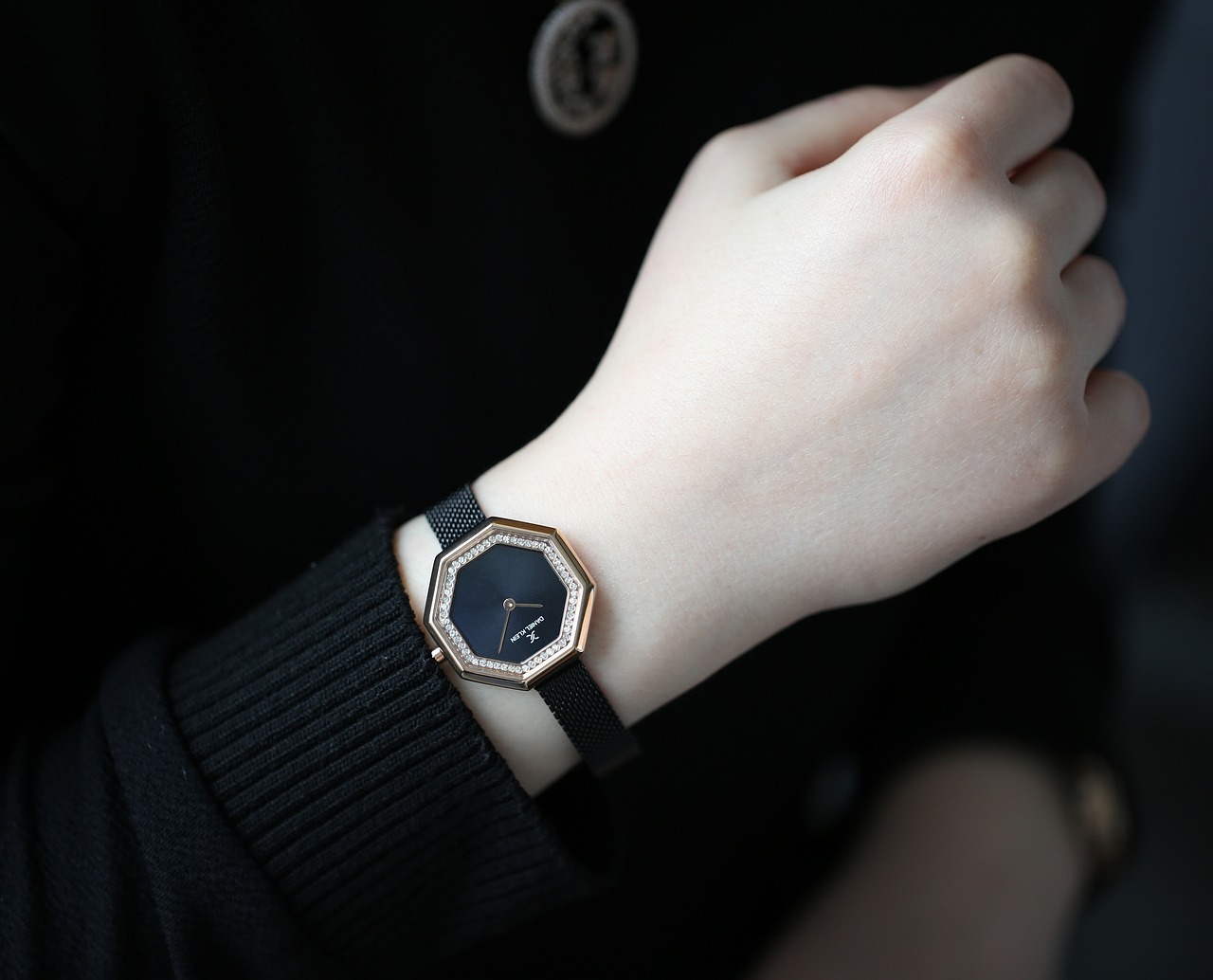 時尚璀璨飾品，引領(lǐng)潮流的精選新品