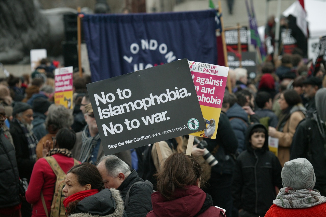 2024澳門正版精準免費，風(fēng)流人物296.356