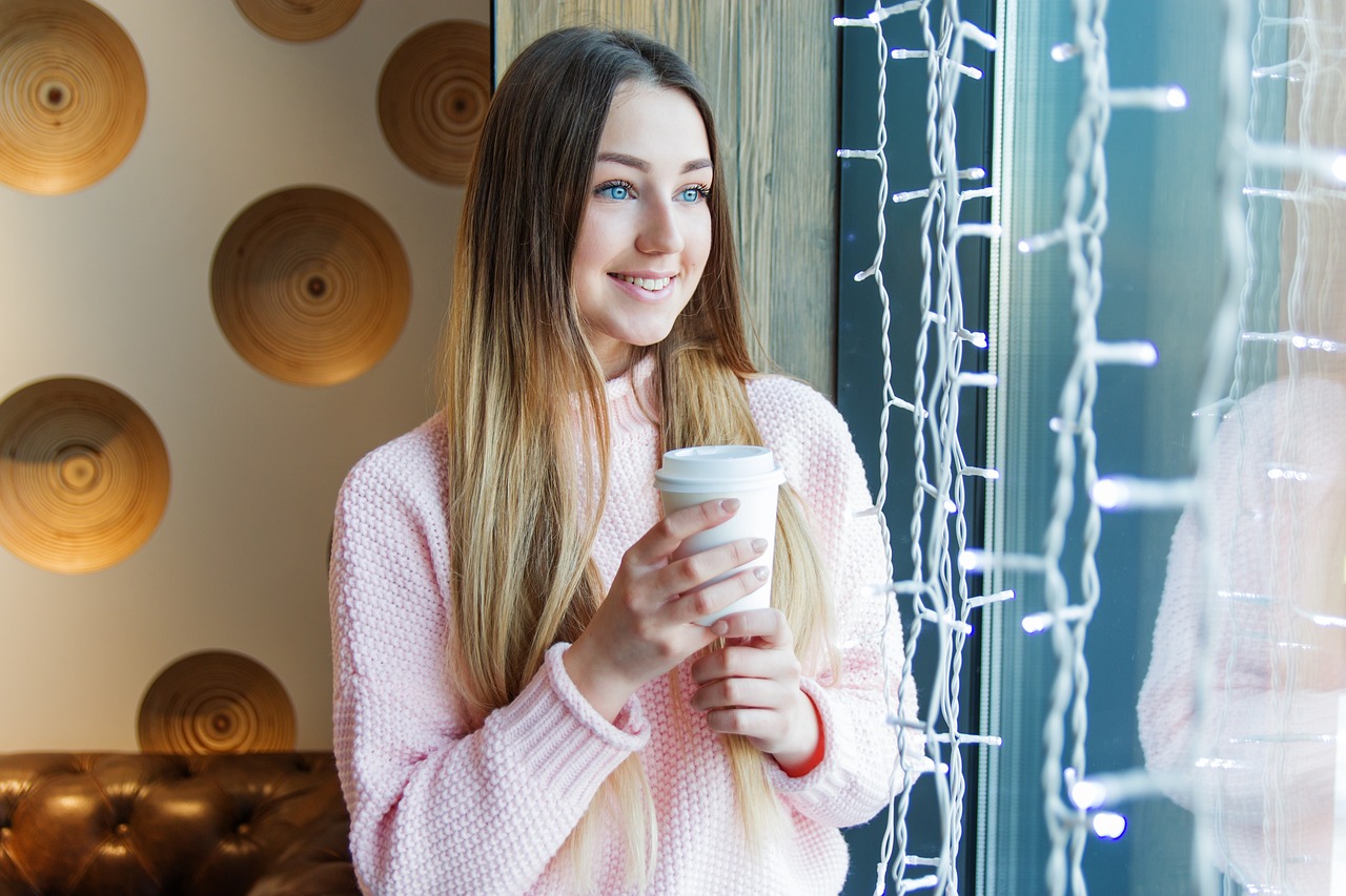 動(dòng)漫女孩視頻，探索魅力世界的窗口