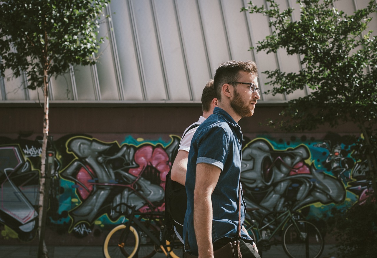 明星重塑之路，藝術(shù)新星的培養(yǎng)與調(diào)教之旅