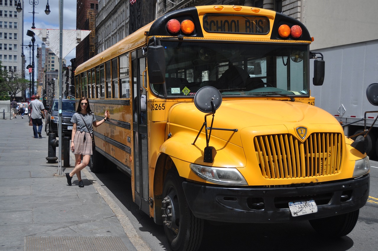北京黃牌客車新規(guī)重塑城市交通新面貌