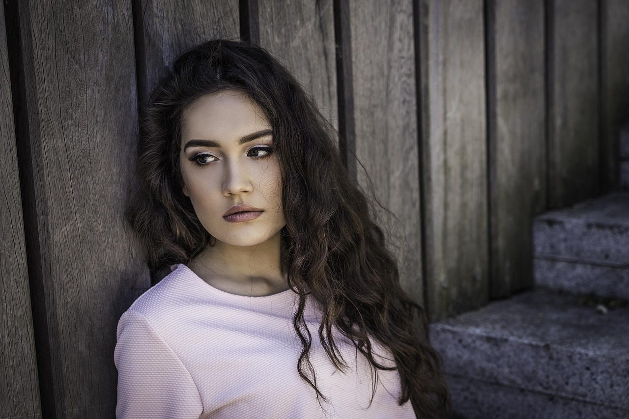 最新中長發(fā)發(fā)型圖片大賞，時尚魅力展現(xiàn)