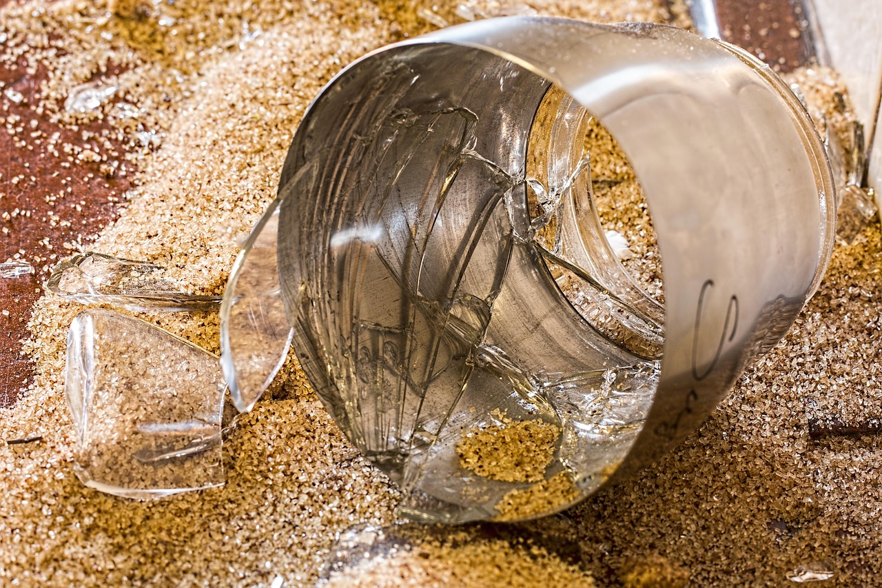 今年第24號臺風(fēng)最新動態(tài)，影響及應(yīng)對策略分析