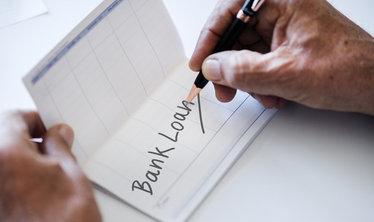 上市公司財務造假案例深度剖析與反思