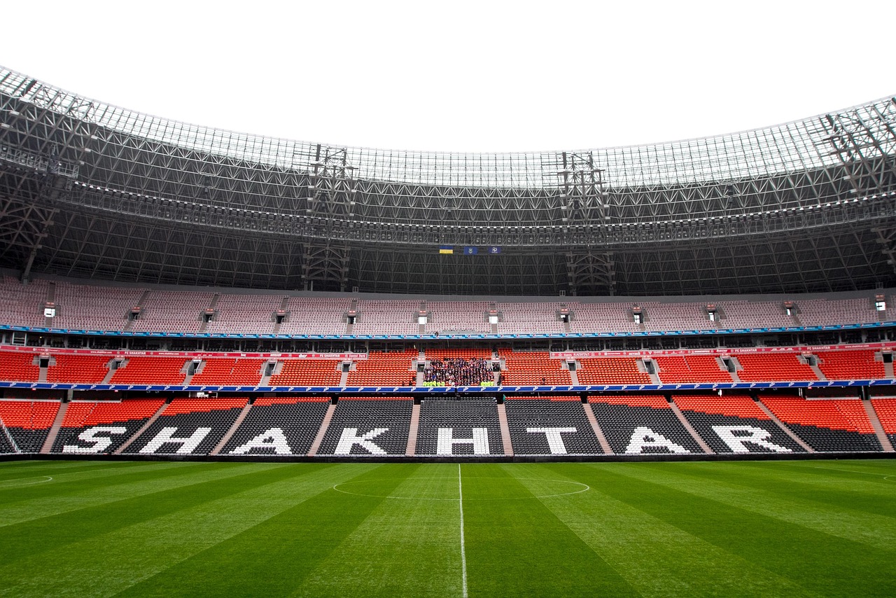 S8比賽場(chǎng)館，未來(lái)科技競(jìng)技的新地標(biāo)探索