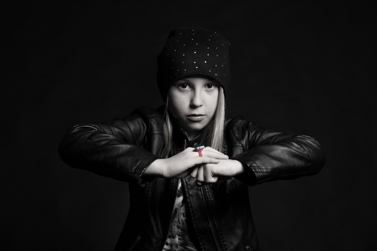 蔡徐坤與動(dòng)漫人物的跨界交融，展現(xiàn)文化魅力