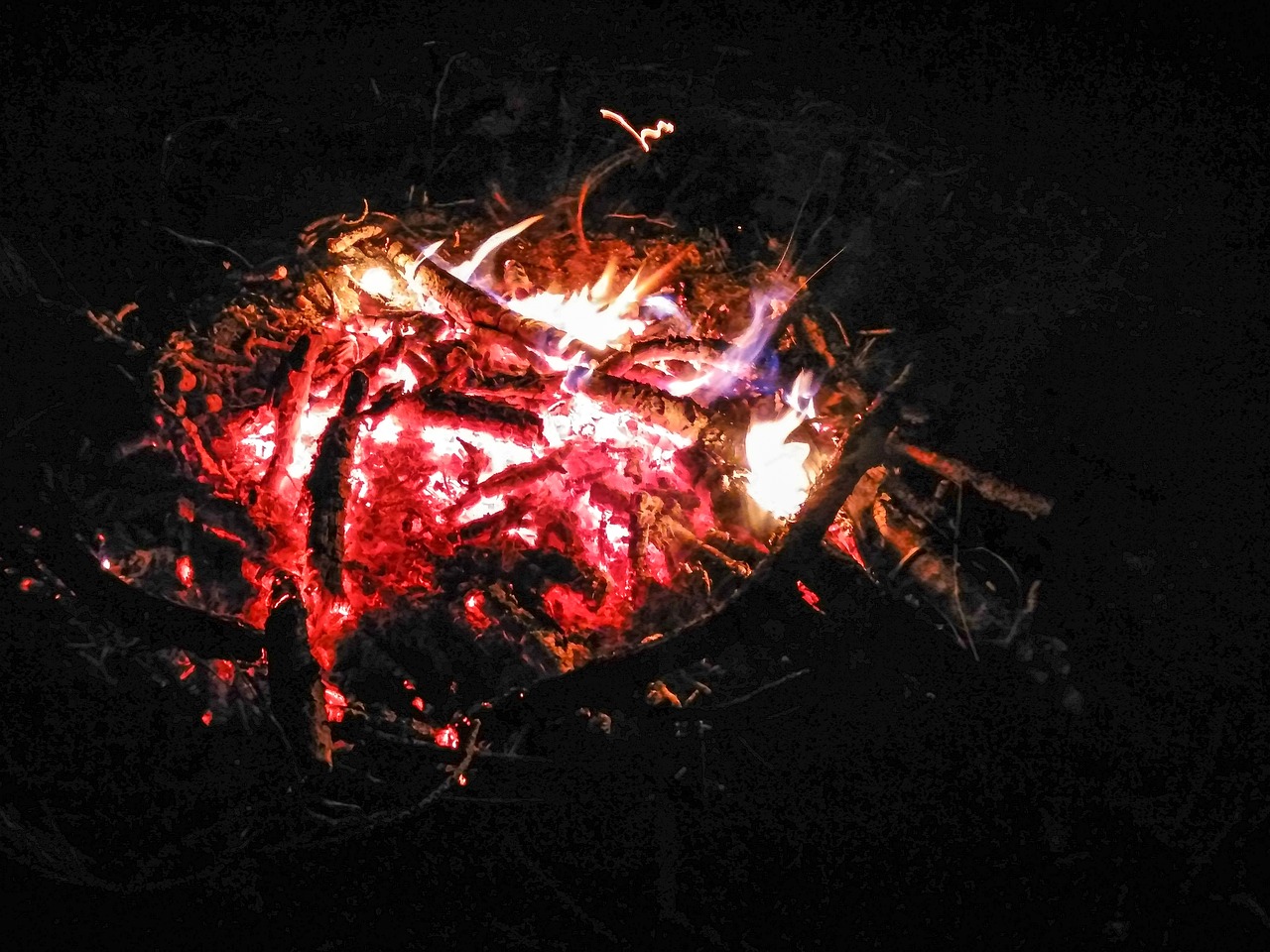 涼山第七季震撼來襲，重燃激情與希望之火