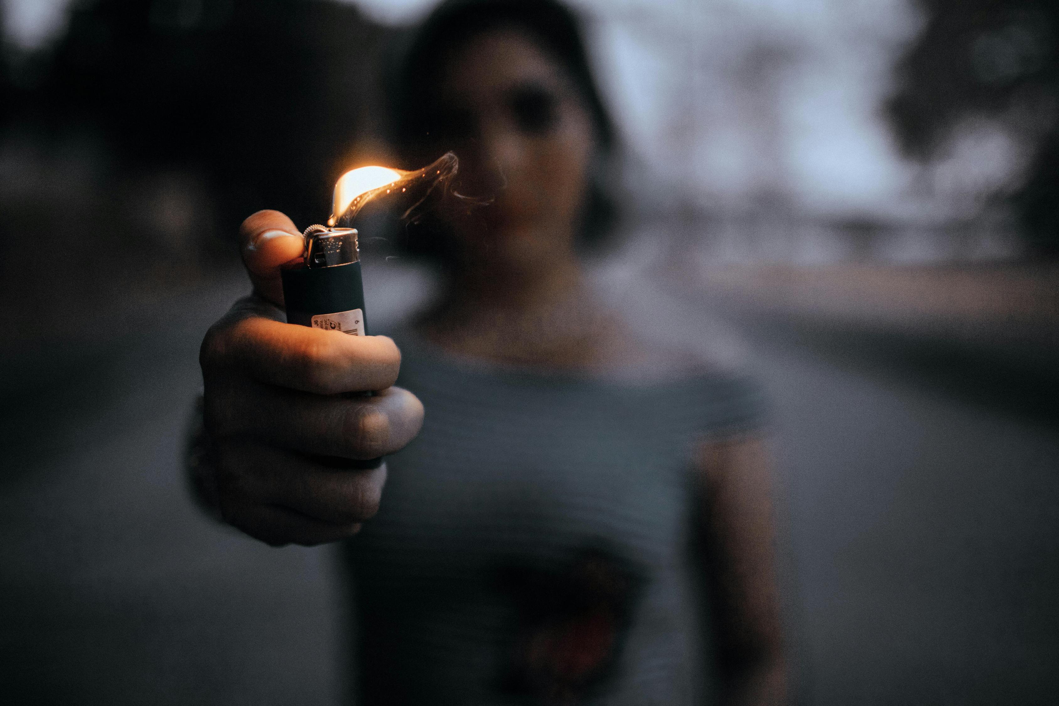 探索未來之火，新款充電打火機亮相