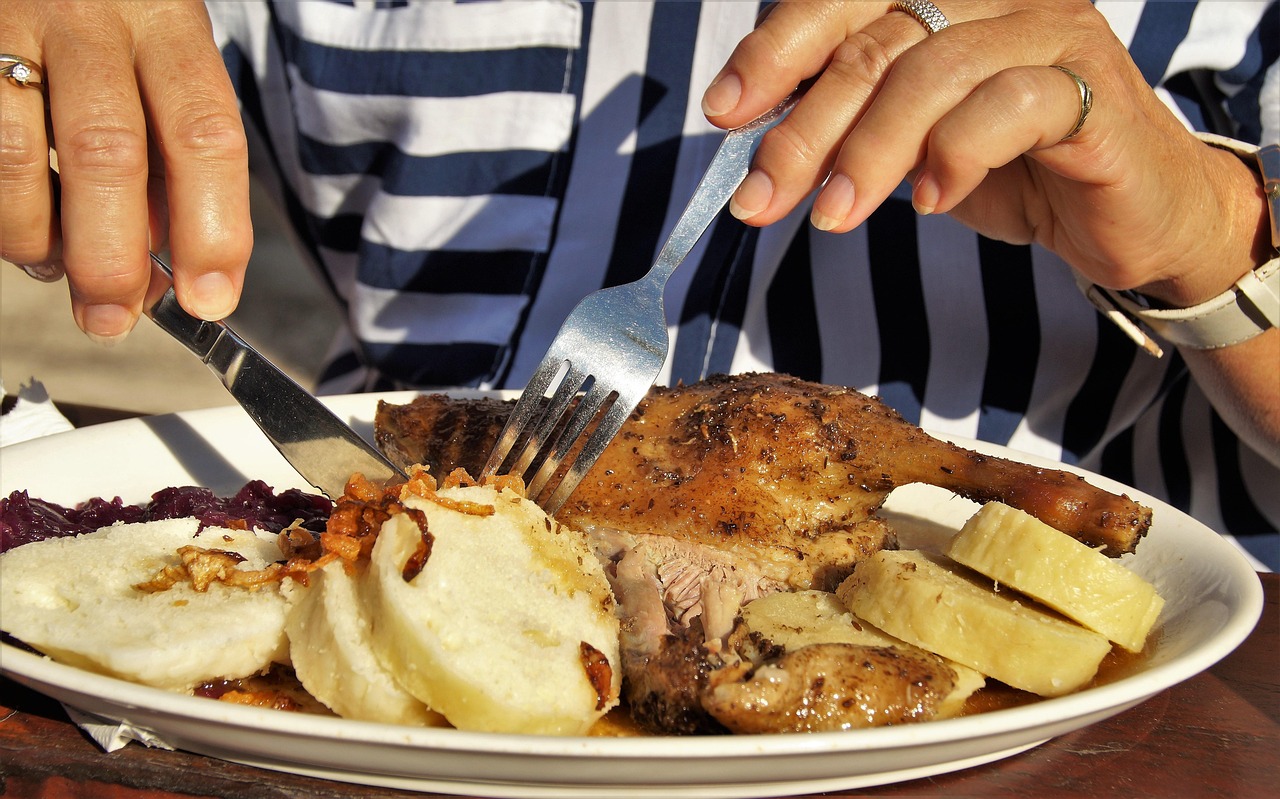 探索各地特色火鍋盛宴，全新火鍋大推薦盡享美食之旅