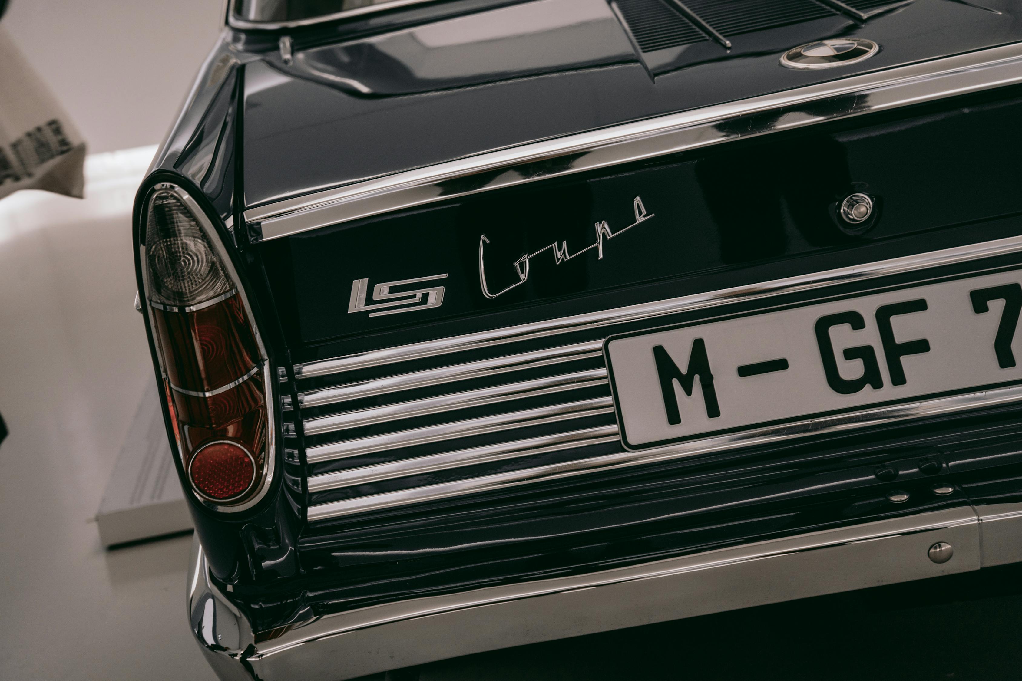 新款MPV即將上市，引領(lǐng)商務(wù)出行新潮流