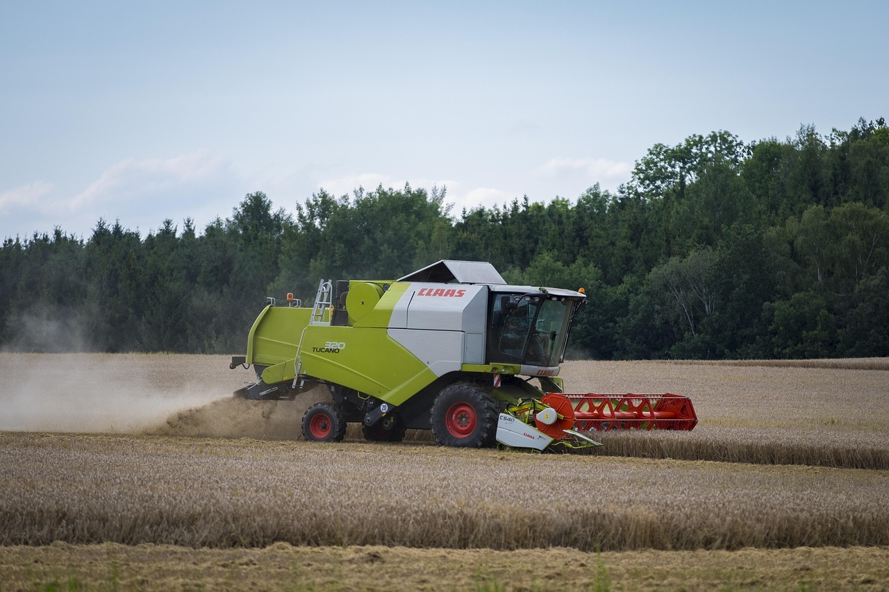 最新水稻收割機(jī)型號(hào)發(fā)布，引領(lǐng)農(nóng)業(yè)現(xiàn)代化新篇章開啟