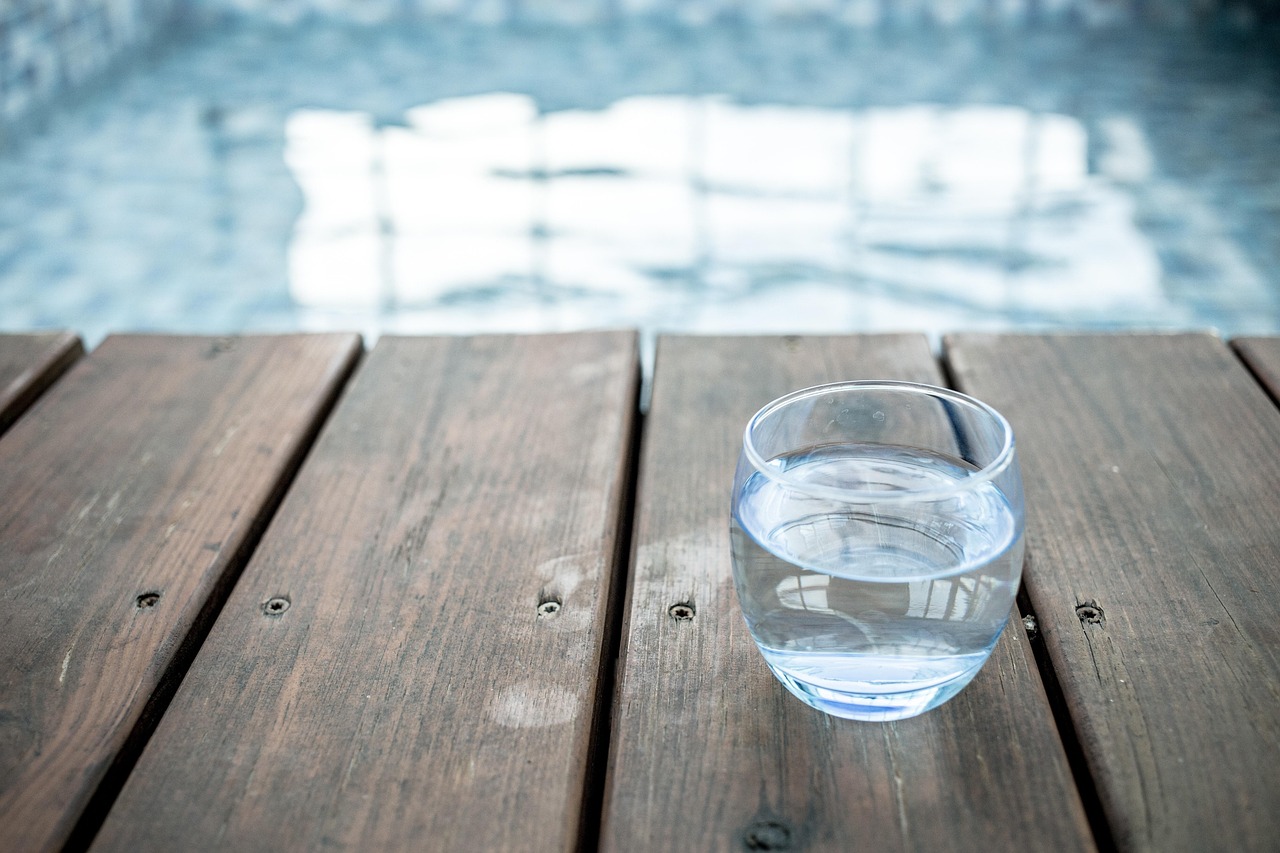 亞泰玻璃杯價(jià)格，品質(zhì)與價(jià)值并存的完美選擇