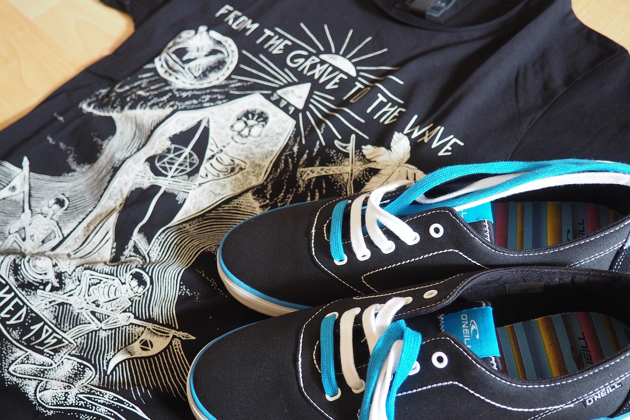 最新椰子拖鞋，時(shí)尚舒適完美融合，打造舒適穿著新體驗(yàn)