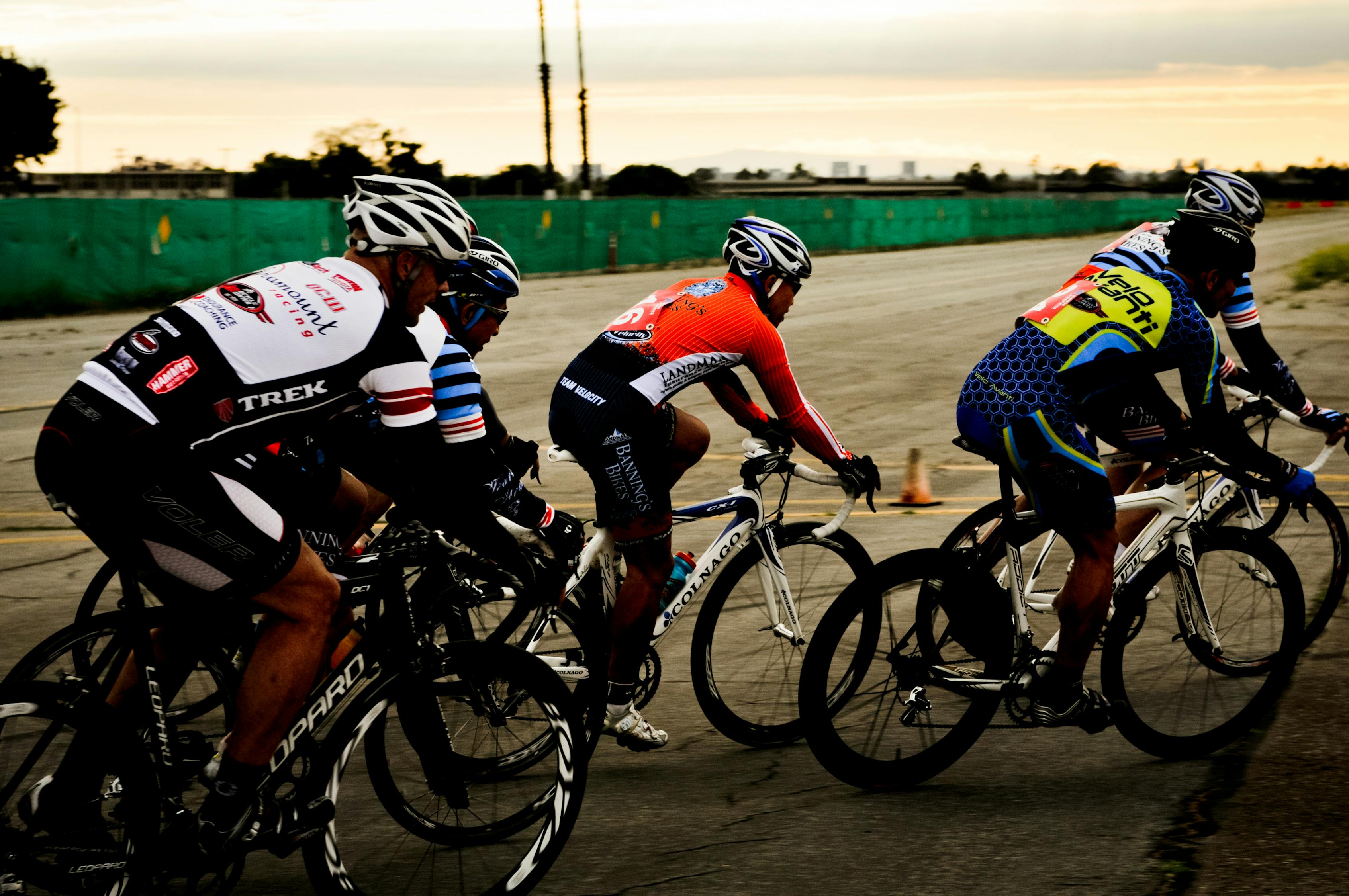 比賽用自行車，速度與技術(shù)的極致融合