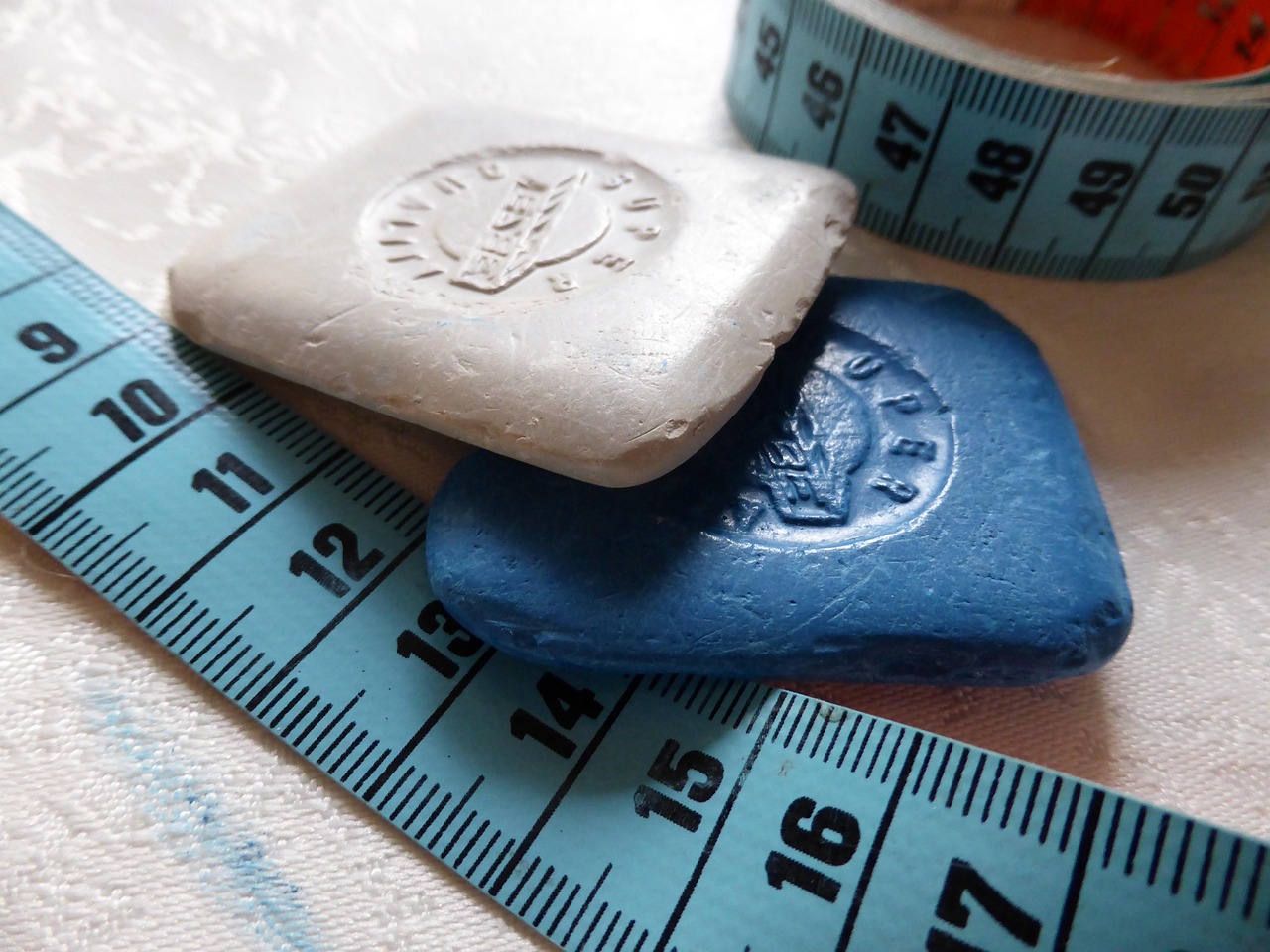 澄泥硯臺(tái)價(jià)格，歷史、工藝與價(jià)值的交織探究