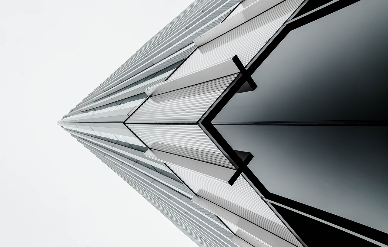 沖孔鋁板價(jià)格解析，市場分析與影響因素探討