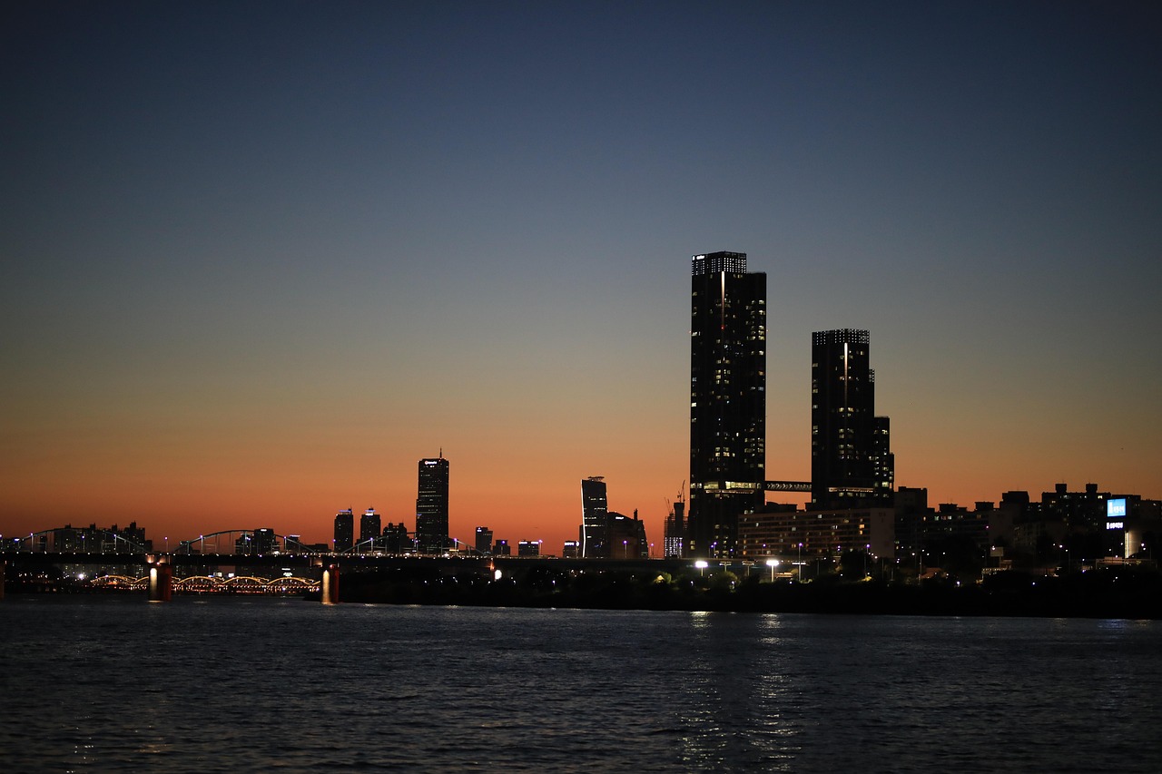 江南西資訊速遞，繁華都市的信息脈搏