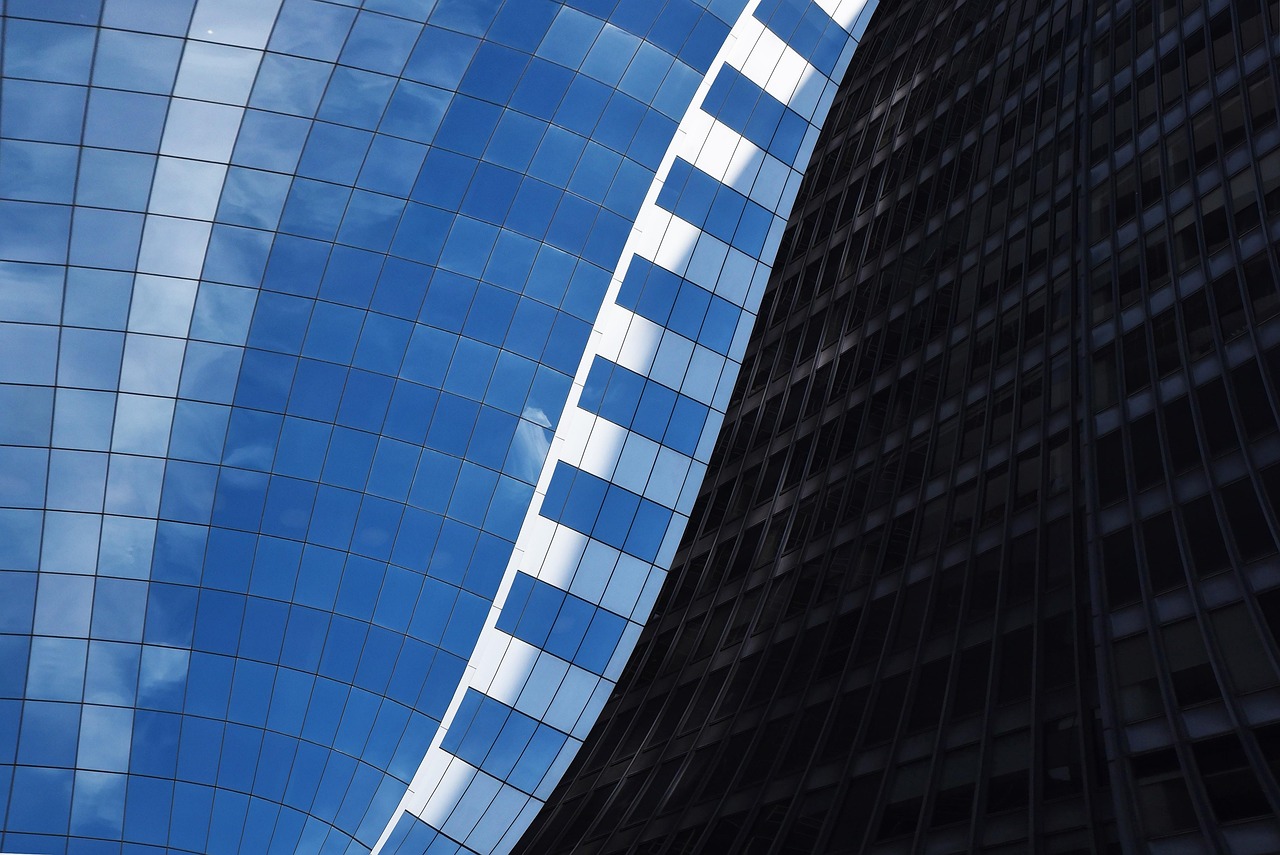 公司上市慶典，共慶輝煌成就，展望美好未來(lái)