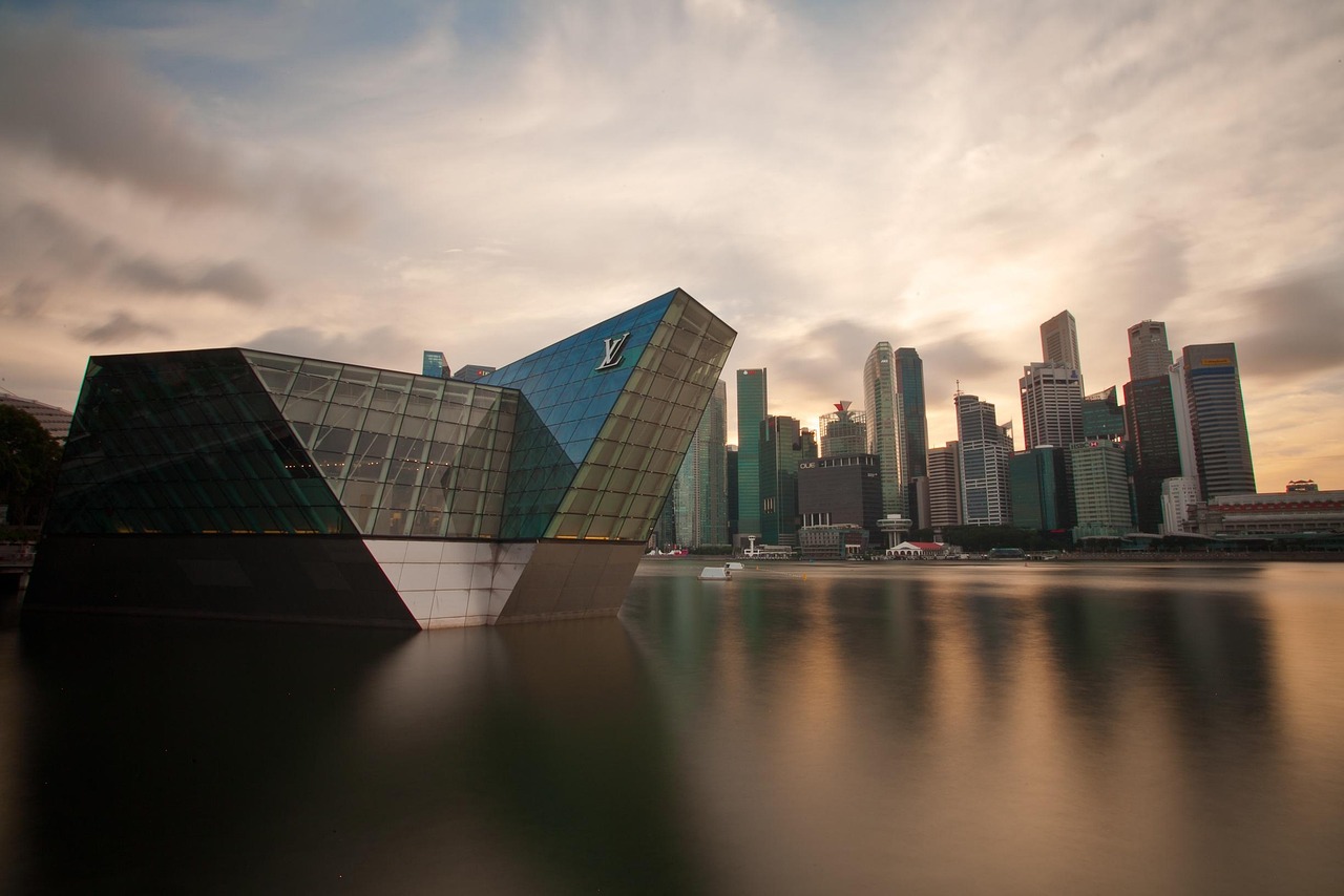 香港股市最新行情深度解析與動(dòng)態(tài)速遞