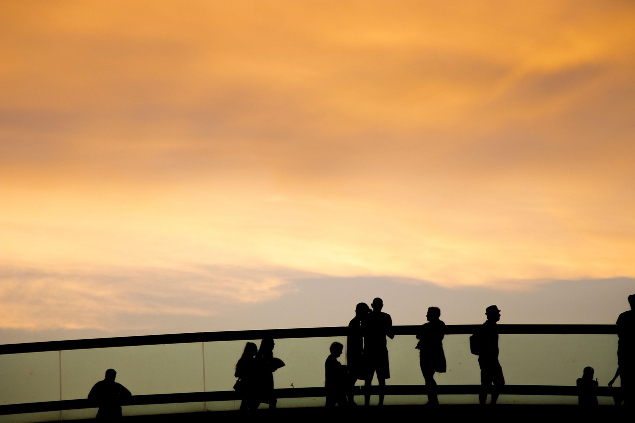 通比賽，挑戰(zhàn)自我，超越極限的競技之旅