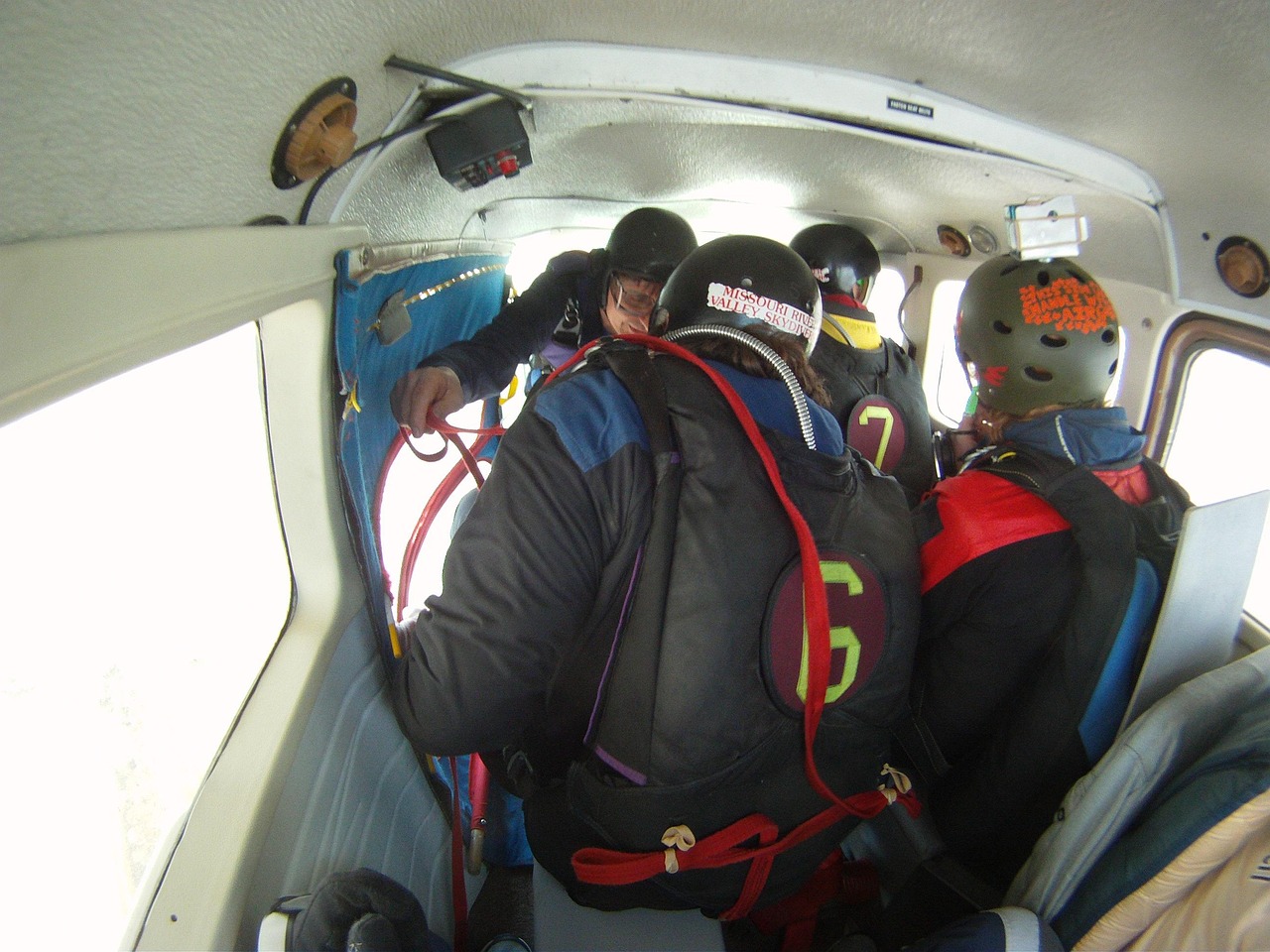 壓力機(jī)最新資訊速遞，行業(yè)動(dòng)態(tài)與技術(shù)發(fā)展概覽