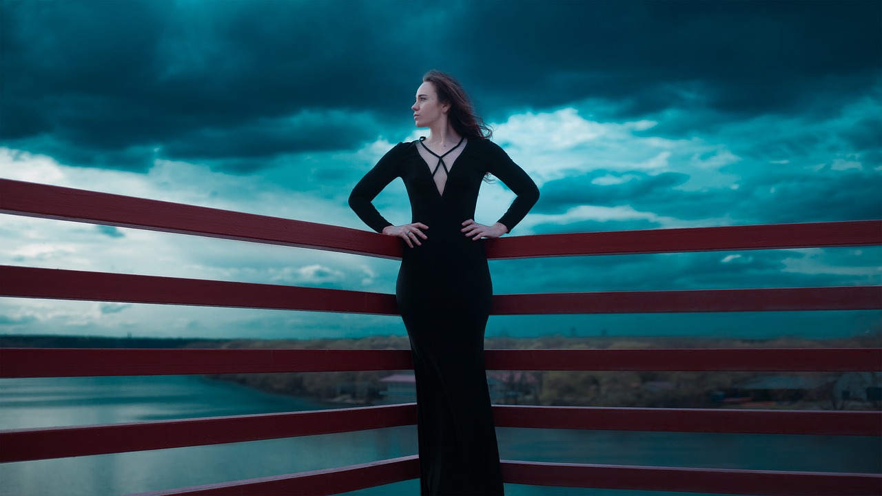 時(shí)尚魅力新典范，最新帥哥風(fēng)采展現(xiàn)完美融合的魅力時(shí)刻