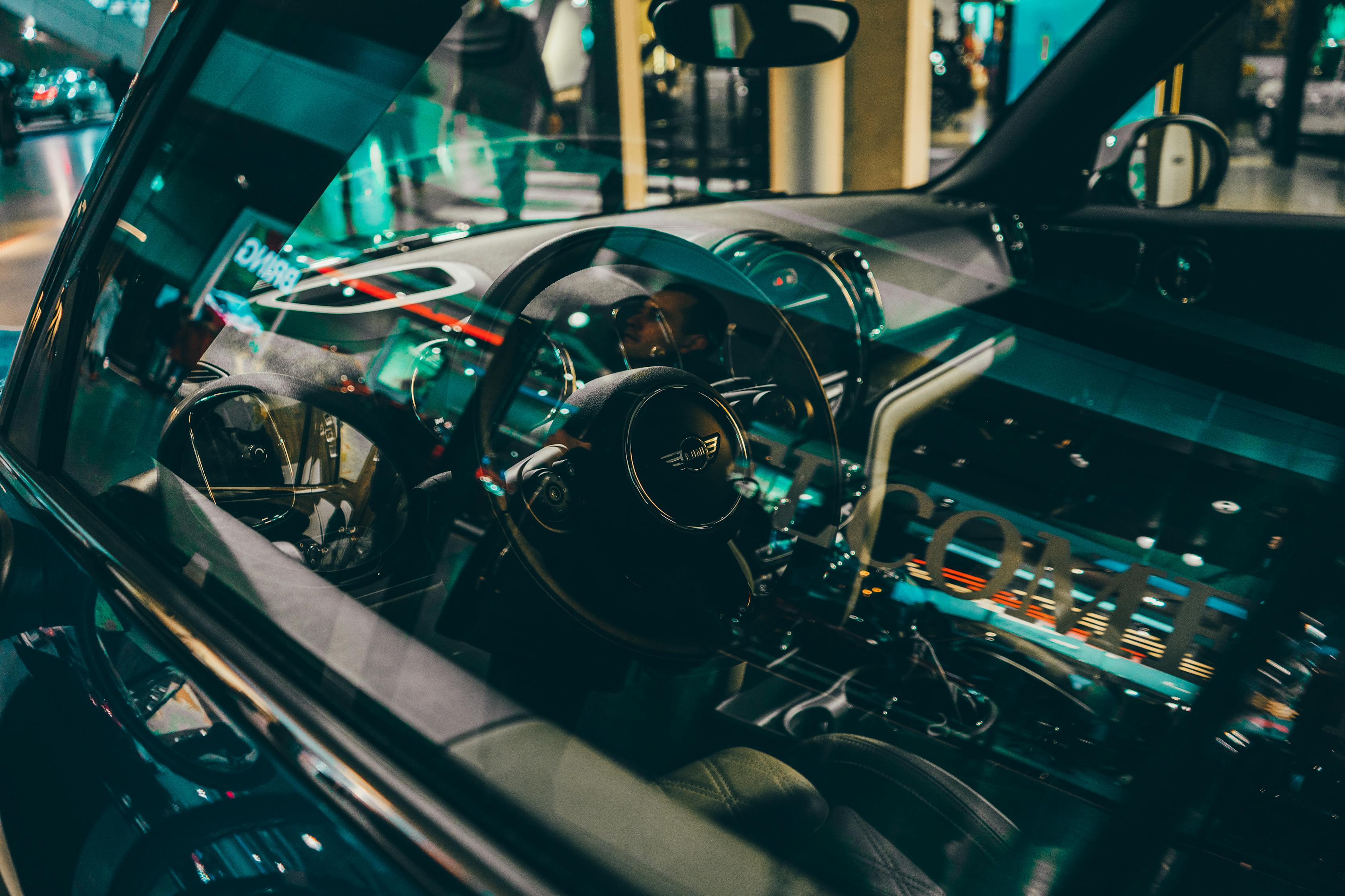 深圳小汽車(chē)競(jìng)價(jià)價(jià)格深度解析與探討