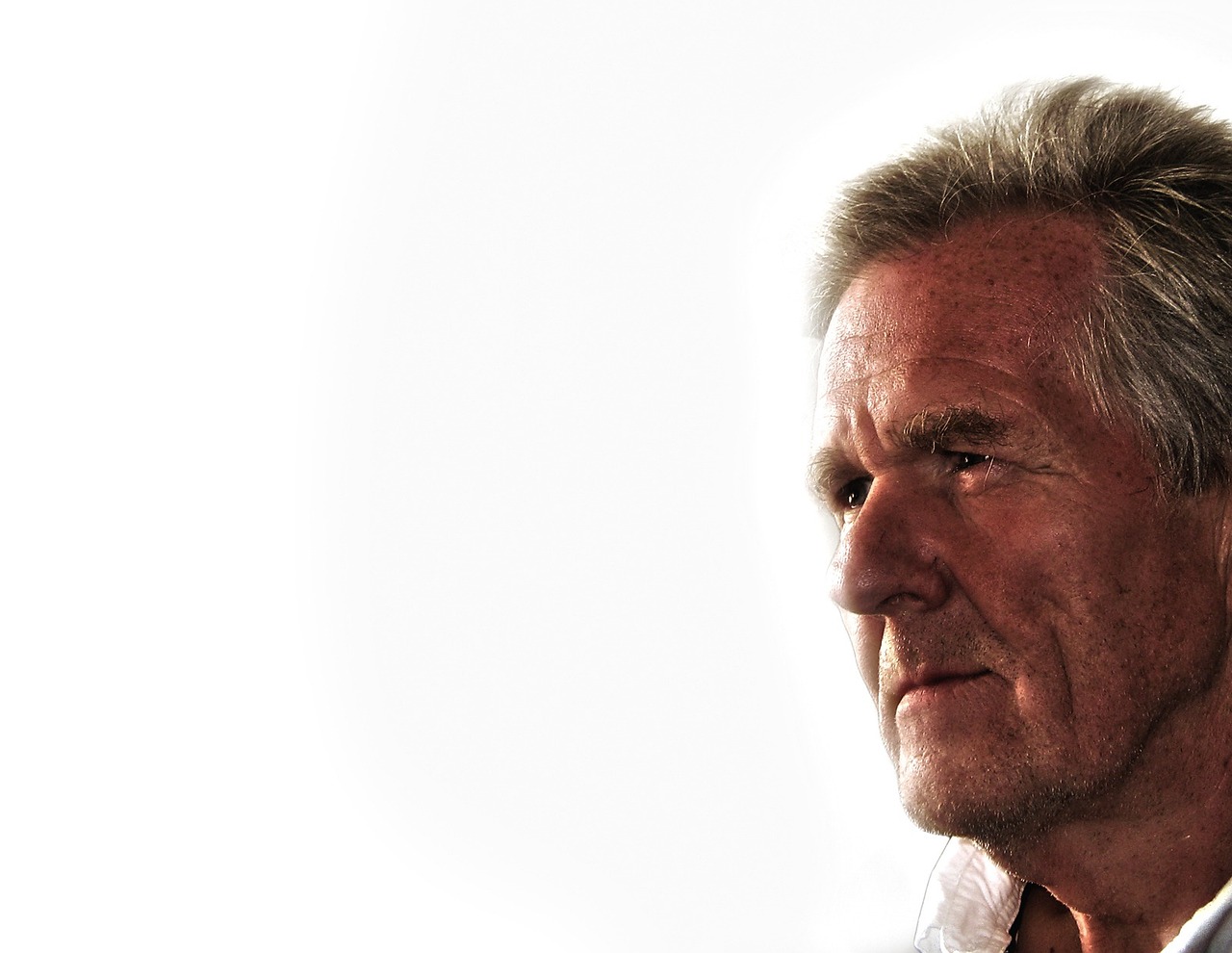 最新男頭潮流探索，男性發(fā)型新趨勢(shì)一覽