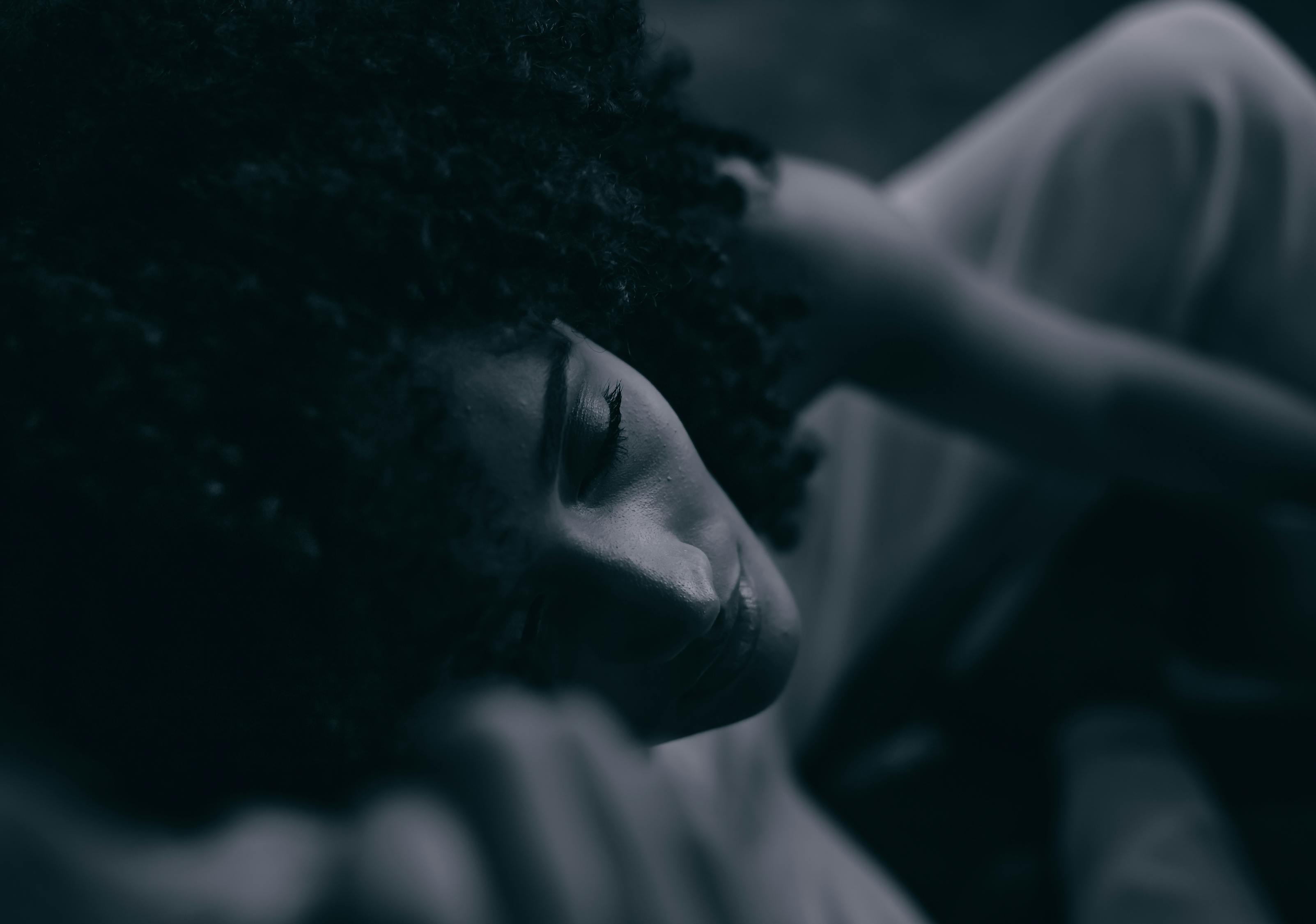 張敏最新動態(tài)，揭開新星耀眼序幕，展現(xiàn)迷人風(fēng)采