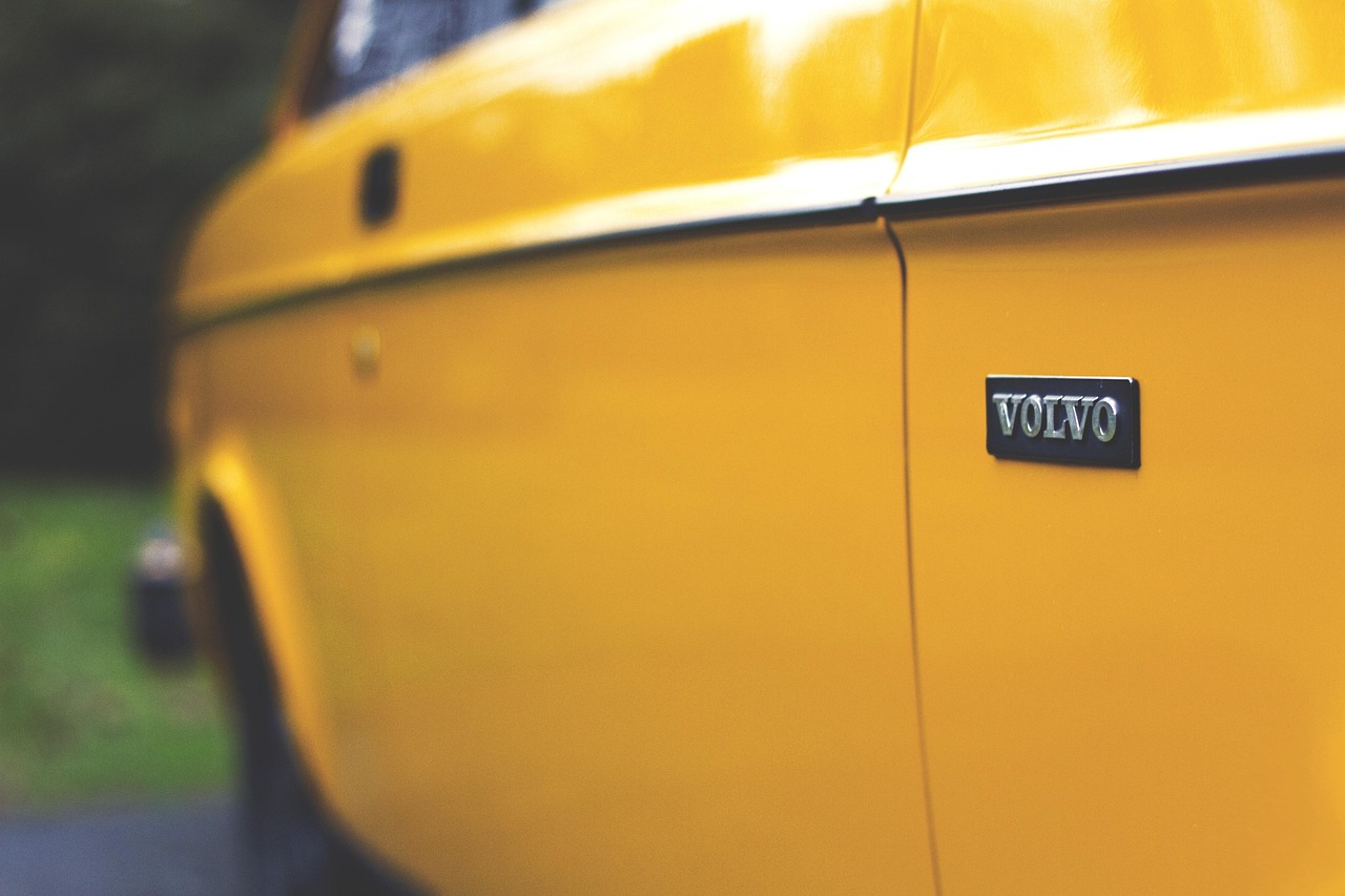 吉利汽車香港上市時(shí)間，開(kāi)啟新征程，邁向國(guó)際化戰(zhàn)略新篇章