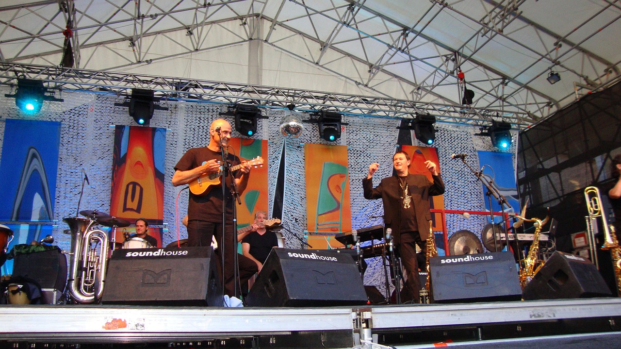 舞臺與生活的交響樂章，演員鈴聲的魅力探索