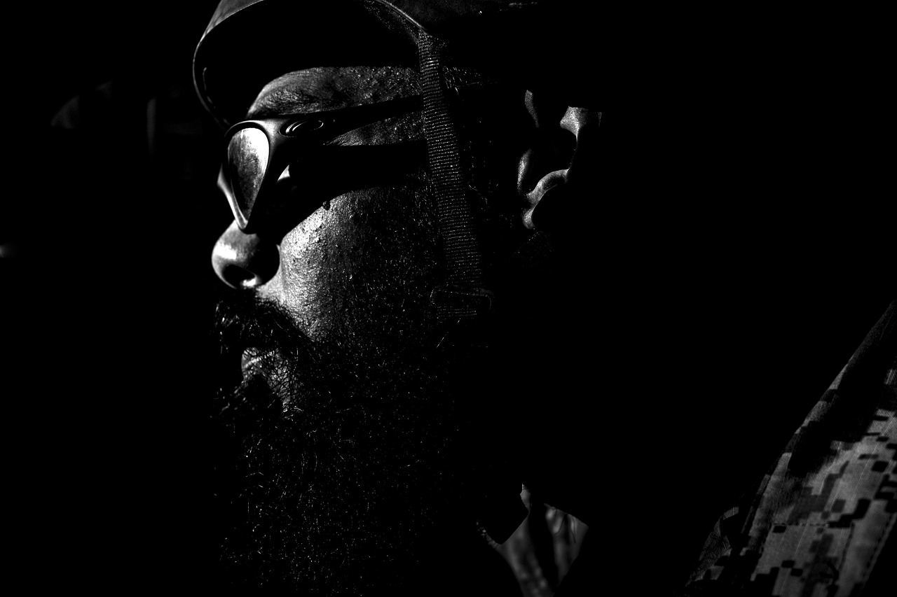 動(dòng)漫側(cè)臉男頭，獨(dú)特魅力與美學(xué)的展現(xiàn)