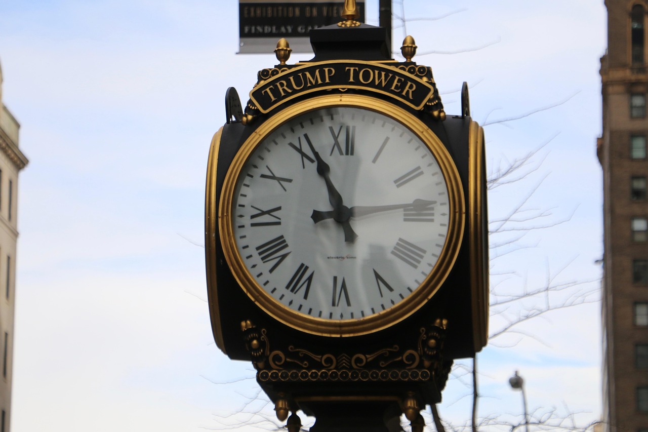 特朗普最新動態(tài)，重塑美國，引領(lǐng)全球的新動向？